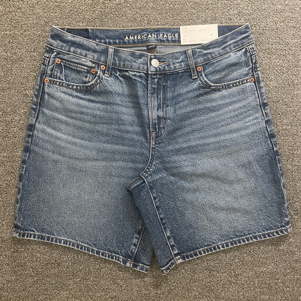 AMERICAN EAGLE PERFECT BERMUDA SHORT